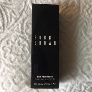 Brand new Bobbi Brown skin foundation